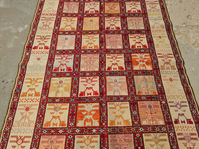 Fine Quality Hand Knotted Veg Dyed Soumak Pictorial Silk Kilim Area Rug 6 x 4 Ft (907 KHI) - Image 4