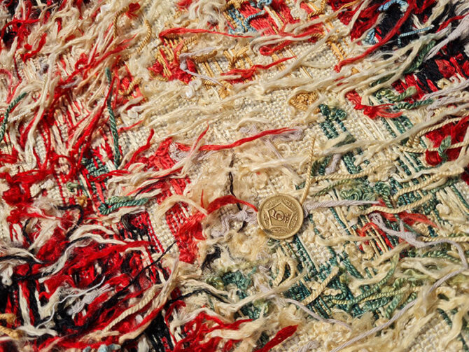 Fine Quality Hand Knotted Veg Dyed Soumak Pictorial Silk Kilim Area Rug 6 x 4 Ft (913 KHI) - Image 6