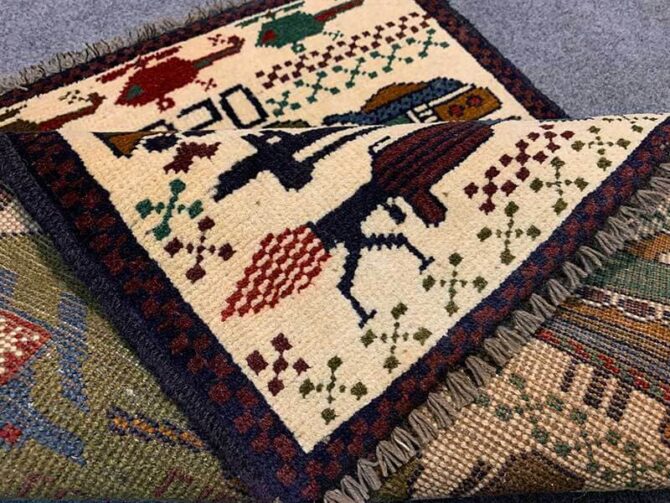 Hand Knotted Afghan War Tank A K 47 Balouch Pictorial Wall Hanging Wool Area Rug 2 x 2 Ft (5731 HM) - Image 7