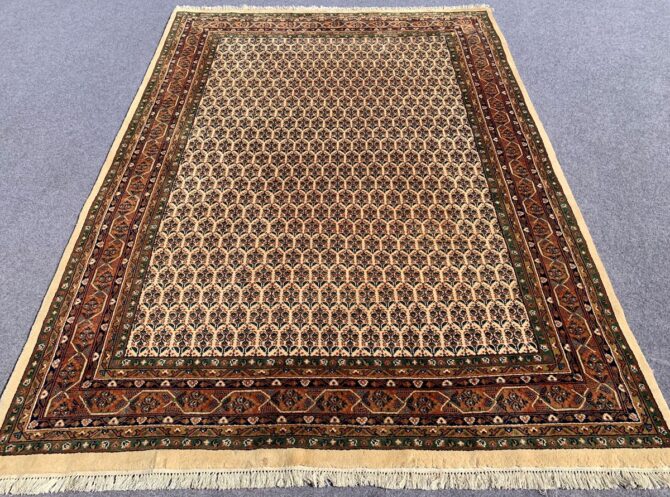 Authentic Hand Knotted Vintage Indo Wool Area Rug 8.0 X 5.9 Ft - Image 3