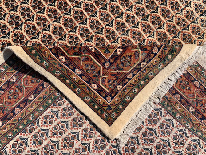 Authentic Hand Knotted Vintage Indo Wool Area Rug 8.0 X 5.9 Ft - Image 7