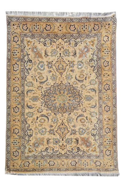 Authentic Hand Knotted Vintage Tabreez Wool Area Rug 4.9 x 3.4 Ft (1756 Ger-4)