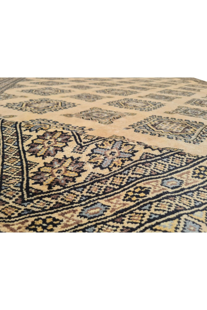 Authentic Hand Knotted Vintage Pakistani Bokhara Jhaldar Wool Area Rug 9.10 x 6.9 Ft - Image 9
