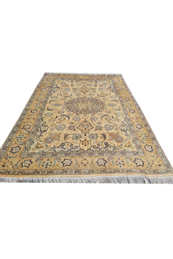 Authentic Hand Knotted Vintage Tabreez Wool Area Rug 4.9 x 3.4 Ft (1756 Ger-4) - Image 3