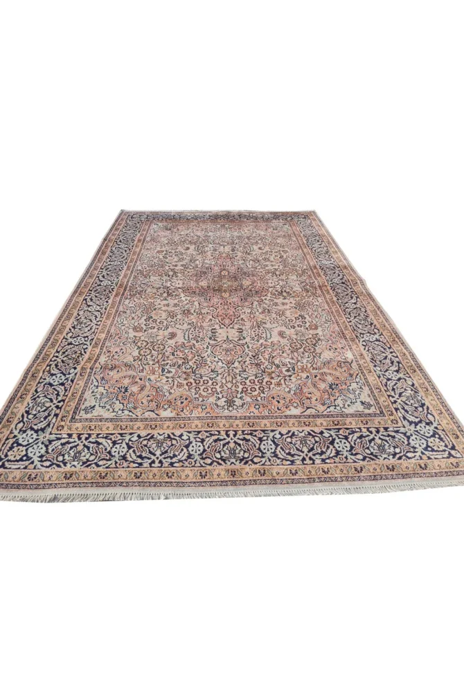 Amazing Hand Knotted Vintage Kashmiri Silk Area Rug 6 x 4 Ft - Image 3