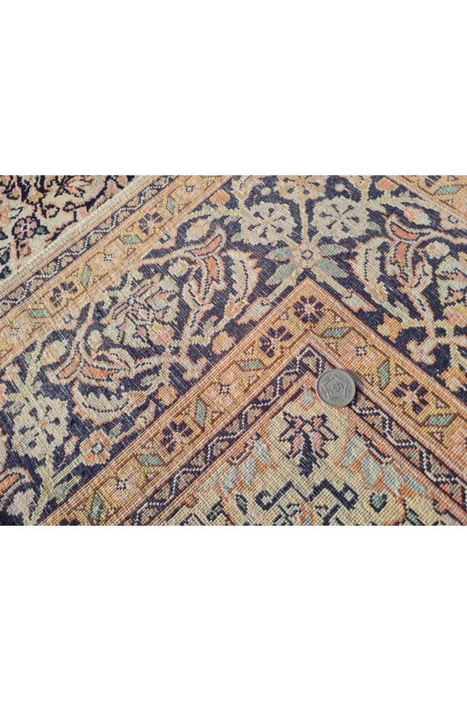 Amazing Hand Knotted Vintage Kashmiri Silk Area Rug 6 x 4 Ft - Image 9