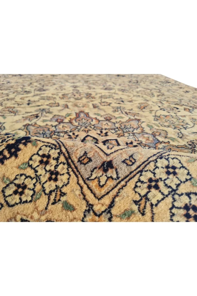 Amazing Hand Knotted Vintage Asfhoun Wool Area Rug 6 x 4 Ft - Image 8