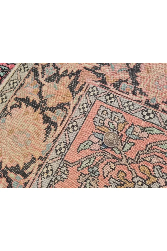 Amazing Hand Knotted Vintage Kashmiri  Silk Area Rug 5.5 x 4.1 Ft - Image 7