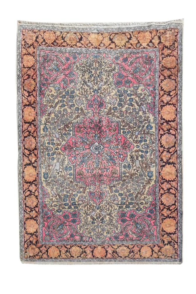 Amazing Hand Knotted Vintage Kashmiri  Silk Area Rug 5.5 x 4.1 Ft